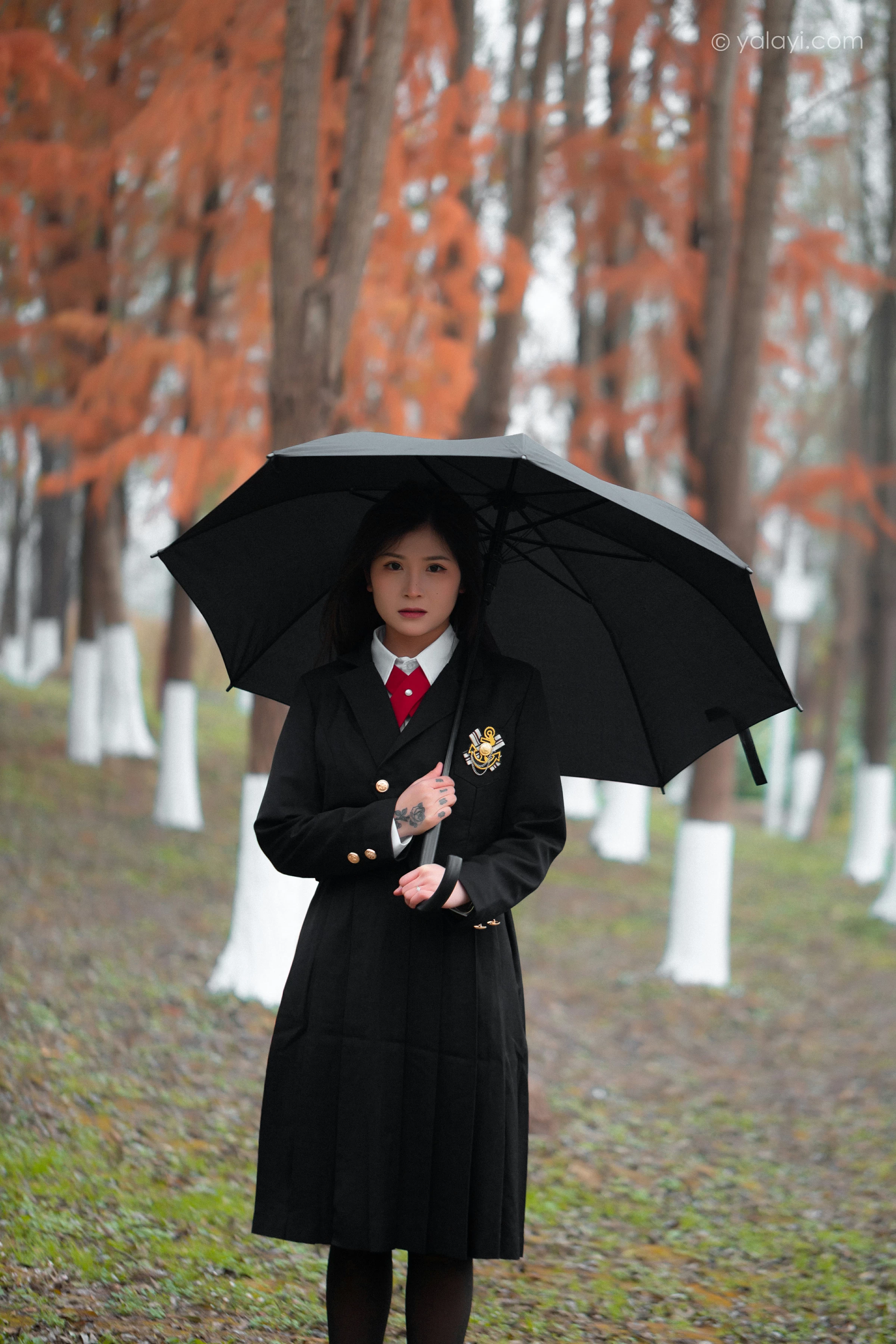 [YALAYI雅拉伊]NO.748 《冬恋》 梦涵 黑色JK制服与短裙加黑丝美腿清纯写真集第10张