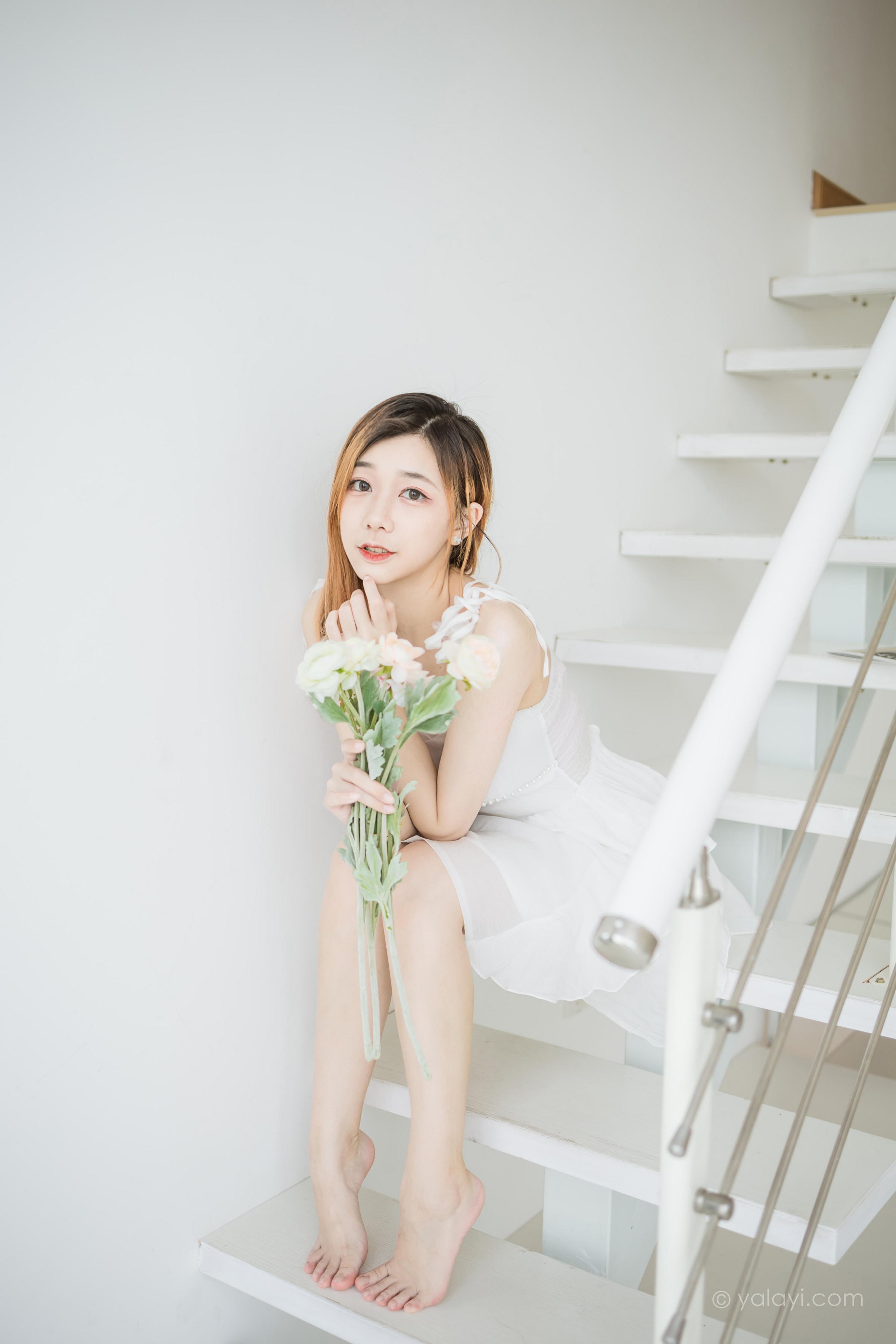 [YALAYI雅拉伊]2022.12.03 白衣丽人 夜夜 白色吊带透视连衣裙居家清纯写真集第10张
