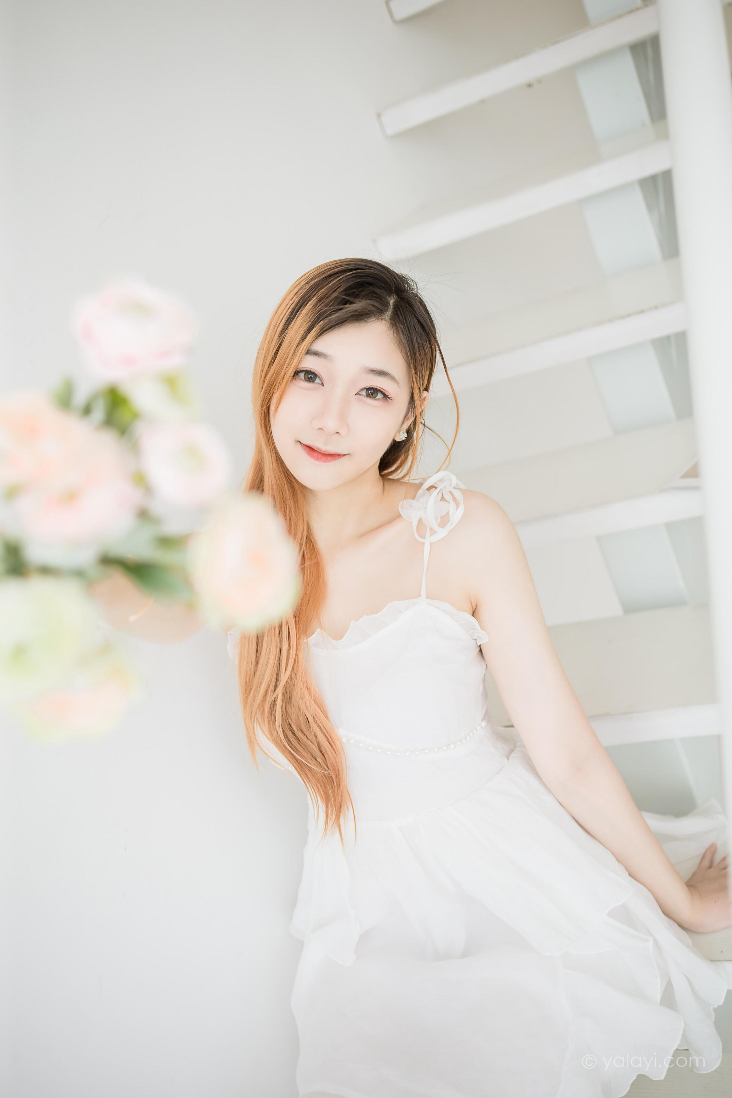 [YALAYI雅拉伊]2022.12.03 白衣丽人 夜夜 白色吊带透视连衣裙居家清纯写真集第11张