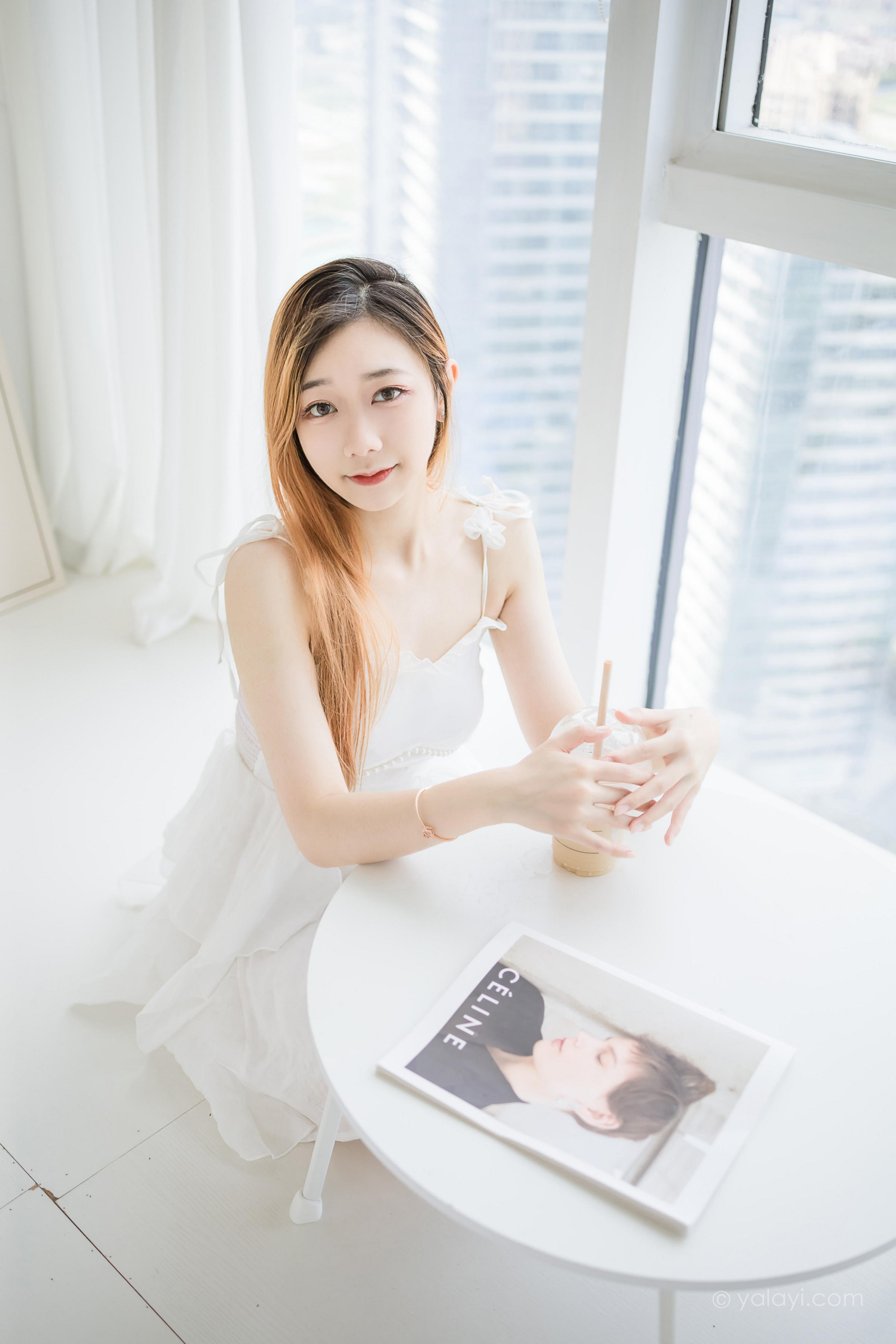 [YALAYI雅拉伊]2022.12.03 白衣丽人 夜夜 白色吊带透视连衣裙居家清纯写真集第12张
