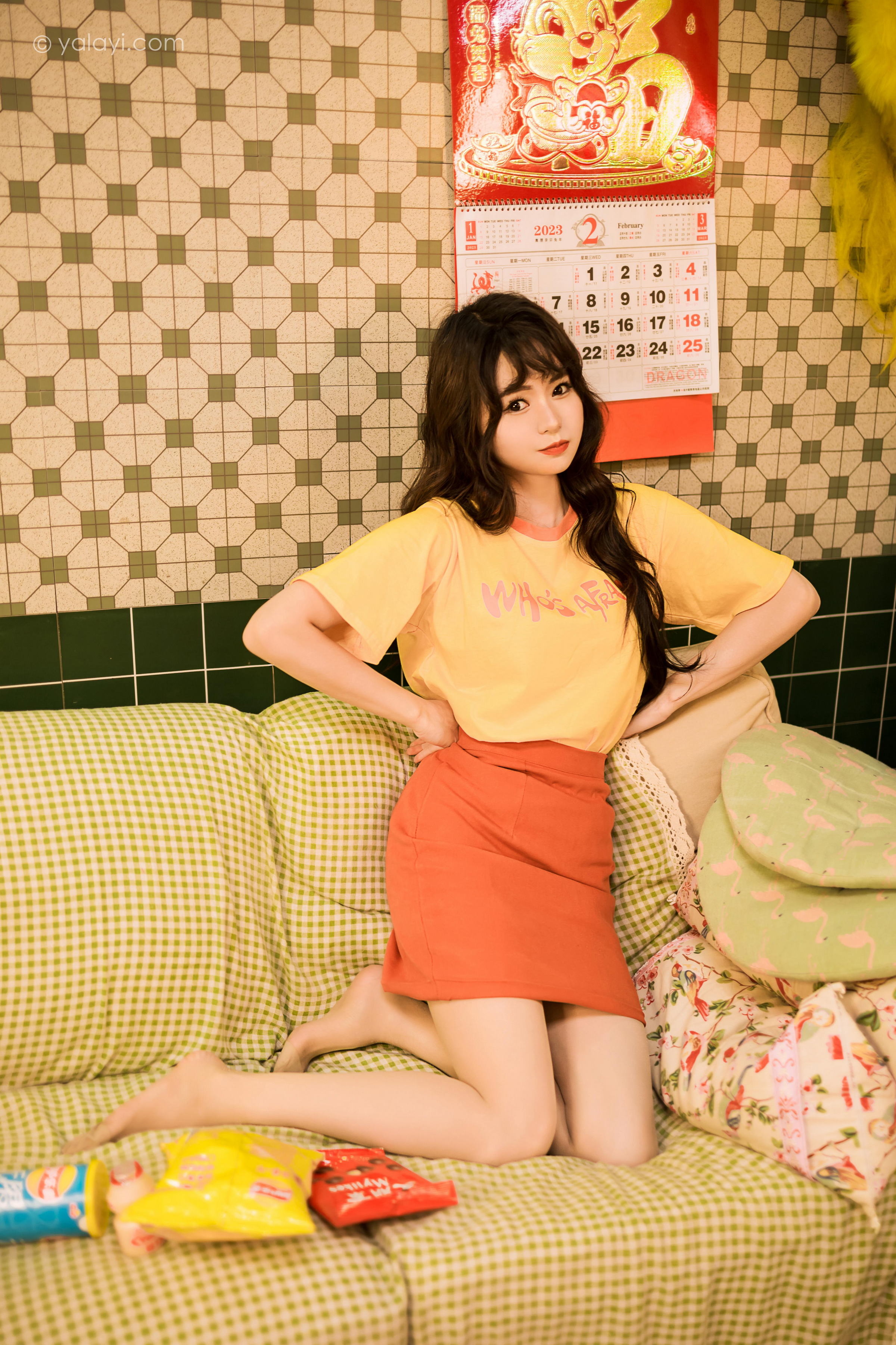 [YALAYI雅拉伊]2023.06.05 曾经的深爱 小亭 黄色短袖加红色短裙清纯私房写真集第6张