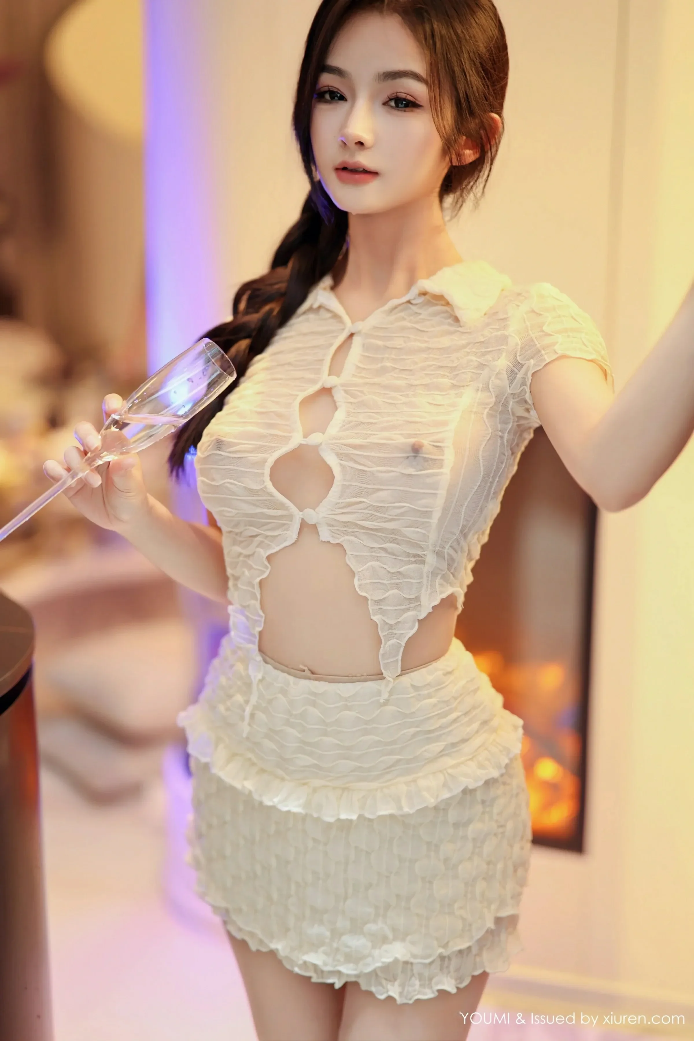  尤蜜荟 VOL.1067 谭小灵 [82P]第5张